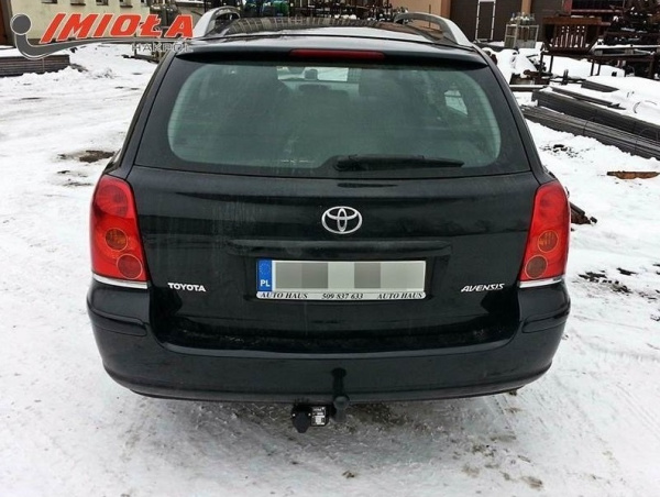 фото Фаркоп Imiola для Toyota Avensis универсал 2003-2009