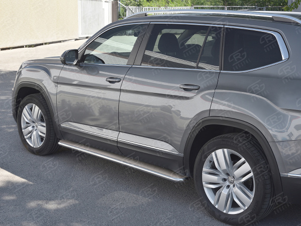 Фото Пороги труба d42 с листом (лист нерж, проф.нерж) (вариант 3) VOLKSWAGEN TERAMONT 2017-