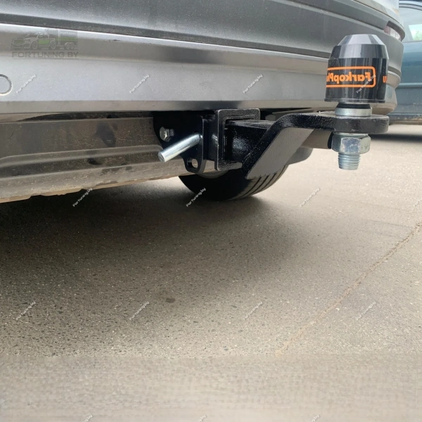 фото Фаркоп Leader Plus (Россия) «быстросъемный» для Volkswagen Tiguan II (2016-2025)