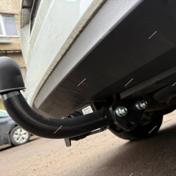 фото Фаркоп Imiola для Renault Megane Grand Coupe 2017-