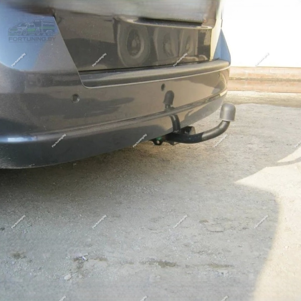 фото Фаркоп Imiola для Kia Ceed универсал 2007-2012