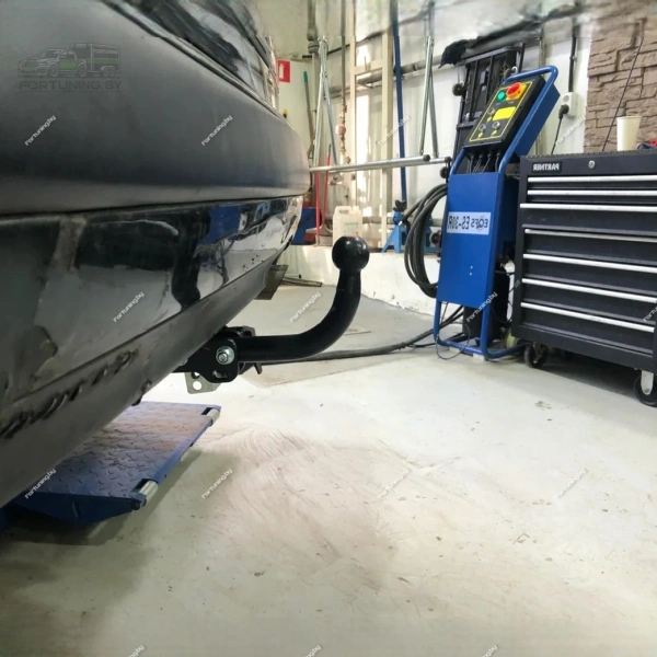 Фаркоп Leader Plus (Россия) для Audi 100 «C4» (1990-1994) "седан/ универсал"