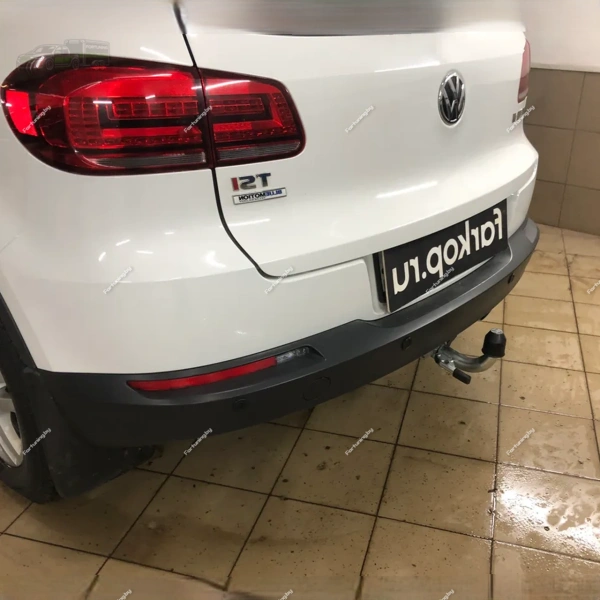 фото Фаркоп Galia (Словакия) «быстросъемный» для Volkswagen Tiguan I (2007-2018)
