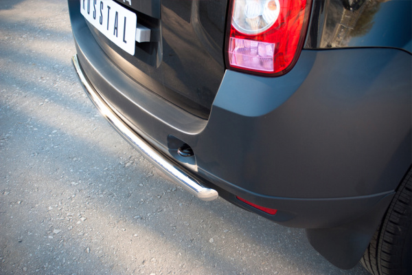 Фото Защита заднего бампера d42 (дуга) RENAULT Duster 4x2 2011-2014