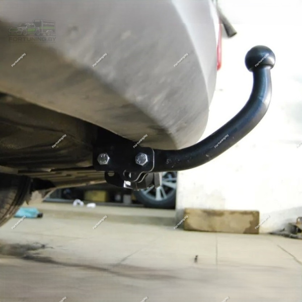 фото Фаркоп Imiola для Hyundai i40 седан/универсал (2011-2019), кроме Adblue