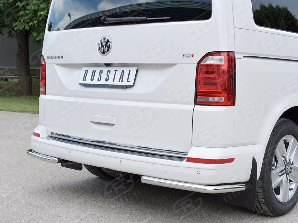 Фото Защита заднего бампера уголки d42 секция VOLKSWAGEN Caravella Transporter T6 2016 (длинная база)