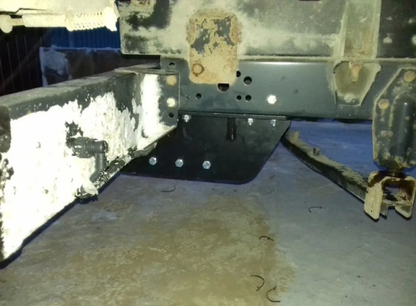 фото Фаркоп Imiola для Iveco Daily VI 35S фургон 2014-