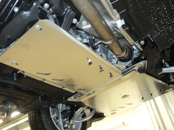 Фото Защита картера двигателя и кпп BMW X5, X5 M-пакет (2013-), 2 части, с пыльниками