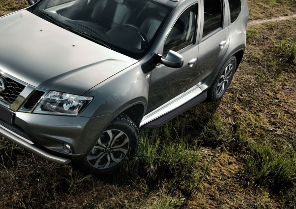 Фото Пороги алюминиевые Rival "Premium-Black" для Renault Duster 2011-2015-