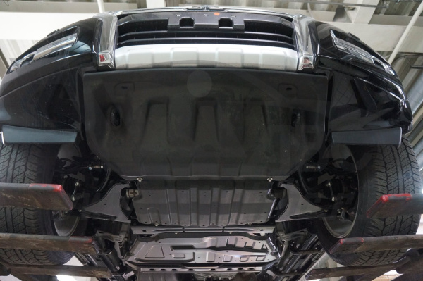 Фото Композитная защита радиатора Mitsubishi Pajero (Митсубиши Паджеро) IV (2006-)