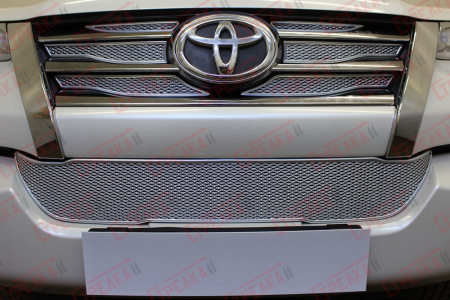 Защита радиатора Toyota Fortuner 2015- (6 частей) chrome верх PREMIUM