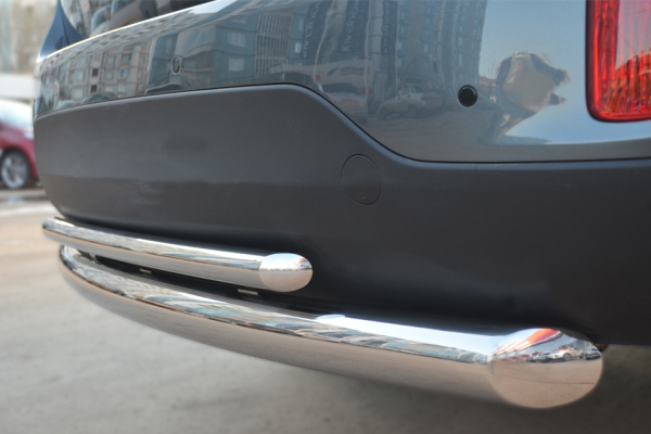 Фото Защита заднего бампера d76/d42 (дуга) KIA Sorento 2012-