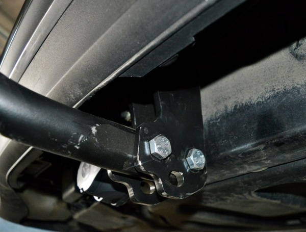 фото Фаркоп Imiola для Mercedes C-Class седан w204 / универсал s204 2008-2014, исключая AMG