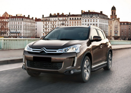 Пороги алюминиевые Rival "Premium-Black" для Mitsubishi Outlander 2012-2014-2015-