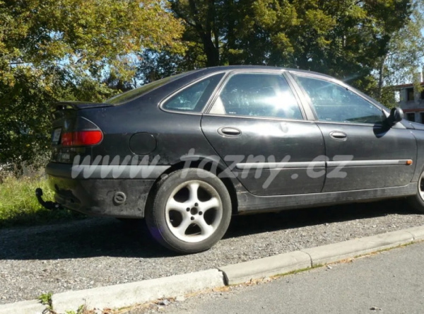 фото Фаркоп Imiola для Renault Laguna лифтбек 1994-2000