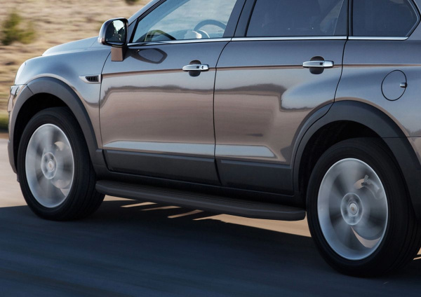 Фото Пороги алюминиевые Rival "Premium-Black" для Chevrolet Captiva 2011-2013-2015