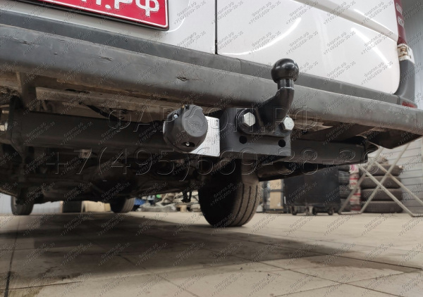 фото Фаркоп AvtoS для MERSEDES Sprinter (со ступенькой) (2006-2018, 2018-)