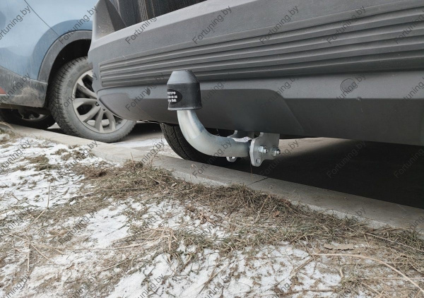 фото Фаркоп Galia для Peugeot 5008 2017-