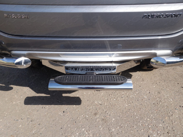 Фото Задняя подножка овальная 120х60 мм (под фаркоп) для Mitsubishi Pajero Sport 2016-