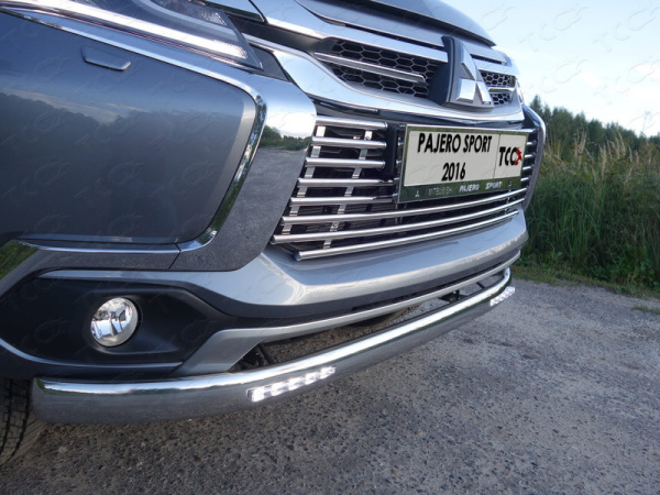 Фото Решетка радиатора 16 мм (для а/м без датчиков парковки) для Mitsubishi Pajero Sport 2016-