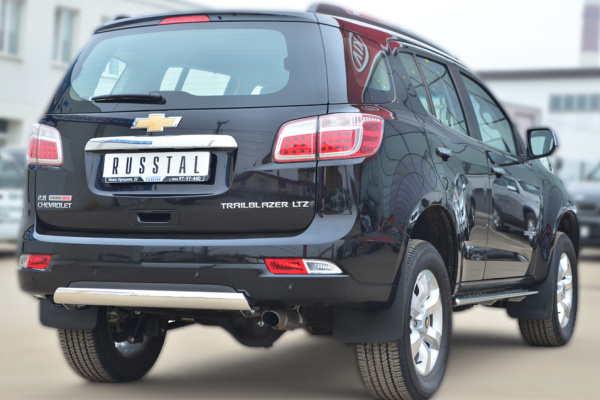 Фото Защита заднего бампера 75*42 (дуга) CHEVROLET Trailblazer 2012-