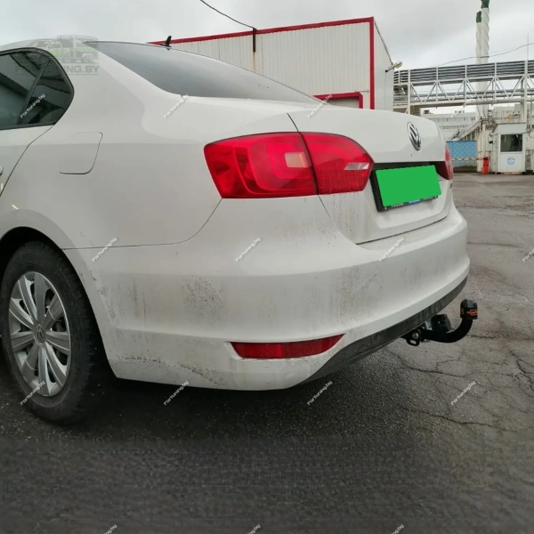 фото Фаркоп Leader Plus (Россия) для Volkswagen Jetta VI (2010-2018)