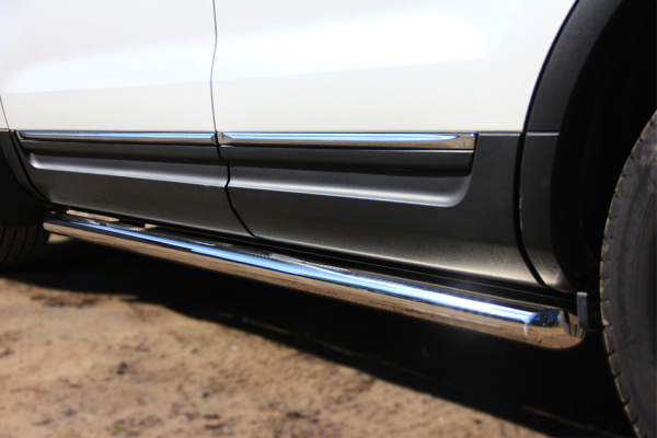 Фото Пороги труба d63 (вариант 1) FORD EXPLORER 2012-2016