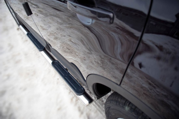 Фото Пороги труба d75х42 овал с накладками NISSAN Qashqai 2010-2013