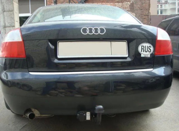 Фаркоп Imiola для Audi A4 седан, универсал Quattro (2001-2007)