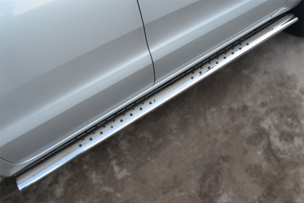 Фото Пороги труба d120x60 с проступью FORD RANGER 2011-