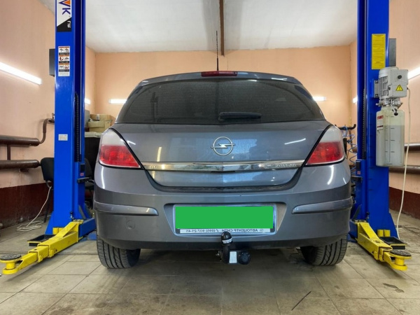 фото Фаркоп Imiola для Opel Astra «J» "хэтчбек" (2009-2018)