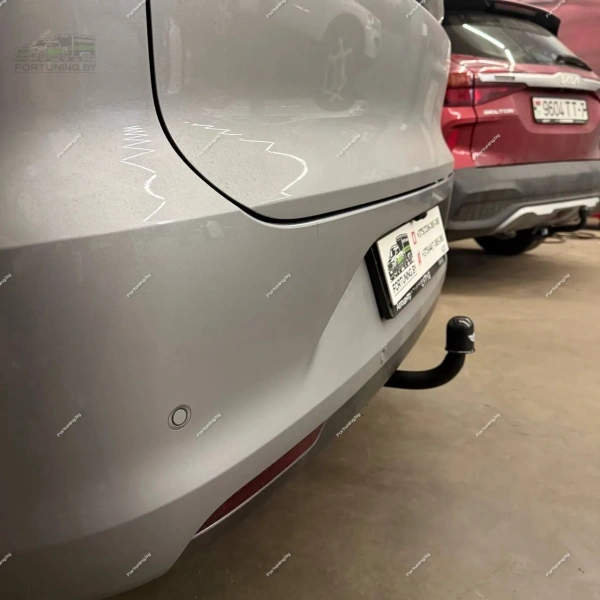 фото Фаркоп PT Group (Россия) «быстросъемный на ключ» для LiXiang L9 (2022-)