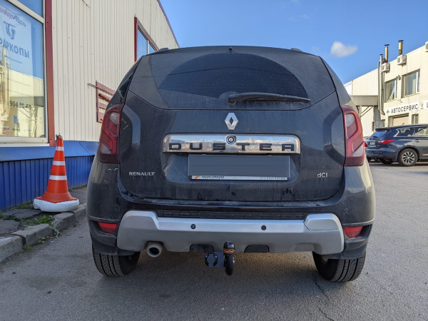 фото Фаркоп BERG для Renault Duster I «рестайлинг» (2015-2021)