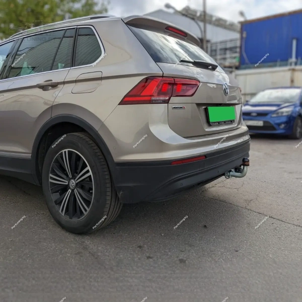фото Фаркоп Motodor (Россия) для Volkswagen Tiguan II (2016-2025)