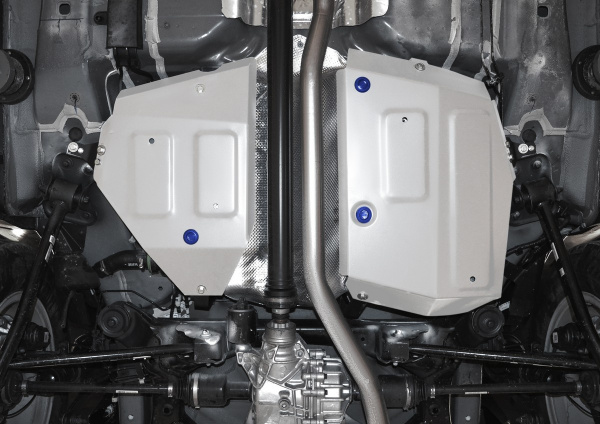 Фото Защита топливного бака Rival для Jeep Compass II 4WD 2018-н.в., алюминий 4 мм, с крепежом, 333.2742.1