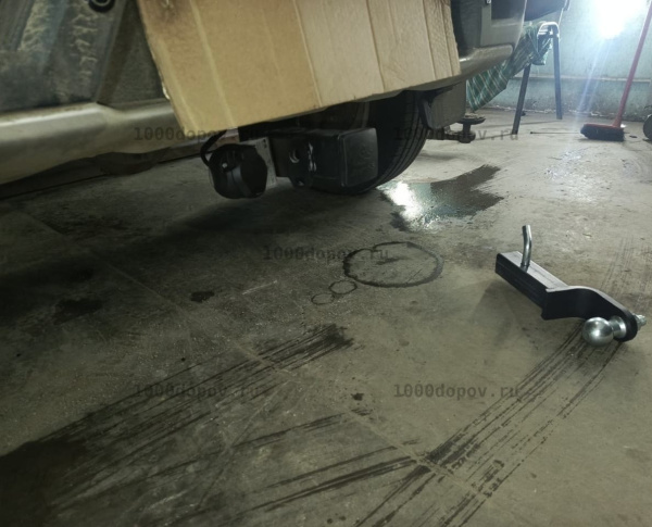 Фаркоп AvtoS «быстросъемный под квадрат» для Chevrolet Niva I «рестайлинг» (2009-2020)