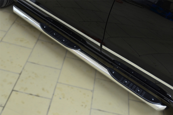 Фото Пороги труба d76 с накладкой (вариант 1) GREAT WALL Hover H6 2012-2013