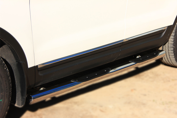 Фото Пороги труба d76 с накладкой (вариант 3) FORD EXPLORER 2012-2016