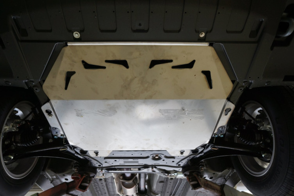 Фото Алюминиевая защита картера двигателя и кпп Mitsubishi Outlander III (2012-) (4 части)