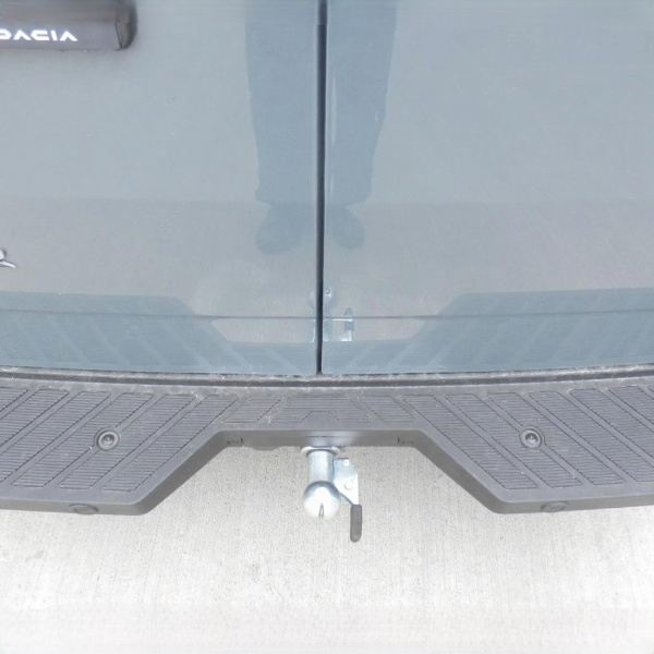 фото Фаркоп GALIA «быстросъемный» для Renault Master IV (2024-)