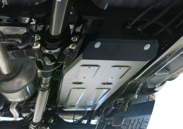 Фото Защита топливного бака Автоброня для Toyota Hilux 4WD, V - 2,4; 2,8 2015-