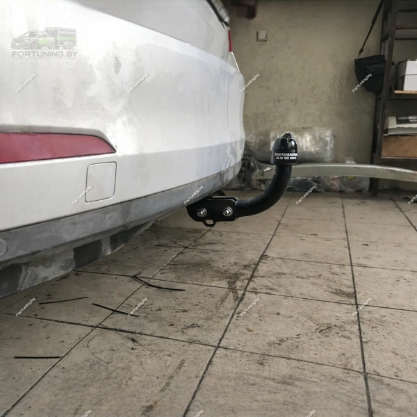 фото Фаркоп Imiola (Польша) для Seat Leon III (2012-2020) «хэтчбек/ универсал»