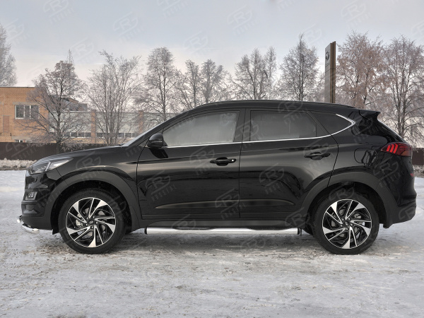 Фото Пороги труба d76 с накладкой (вариант 2) HYUNDAI TUCSON 2018-