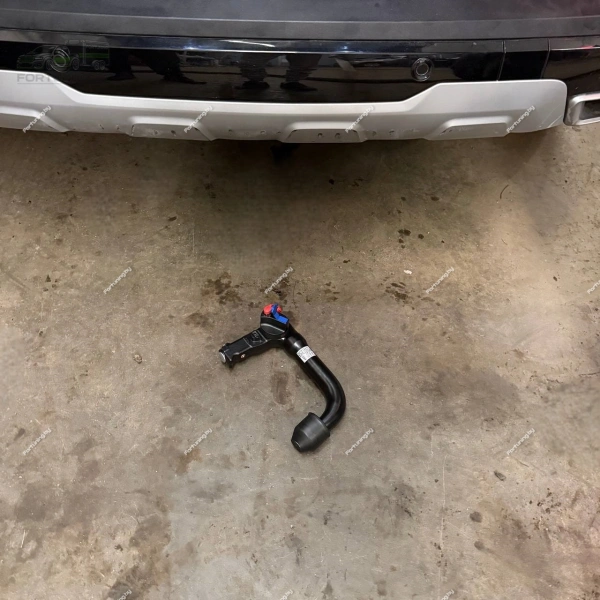 фото Фаркоп Galia (Словакия) «быстросъёмный на ключ» для Volkswagen ID.7 (2023-)