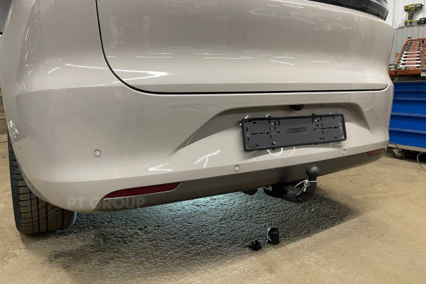 фото Фаркоп ПТ Групп «быстросъемный на ключ» для LiXiang L6 (2024-)