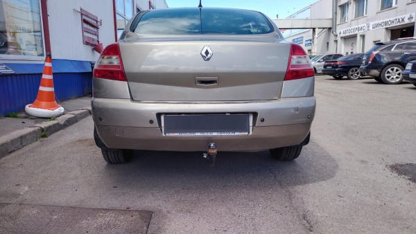 фото Фаркоп Лидер-плюс для RENAULT SCENIC 2 (JM) 2003-2009