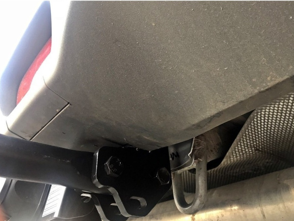 фото Фаркоп Imiola для Suzuki Vitara 2015-