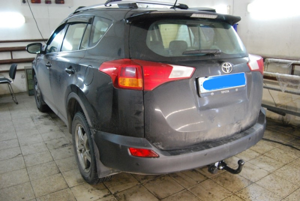 фото Фаркоп Imiola для Toyota RAV4 «XA40» IV «рестайлинг» (2013-2019)