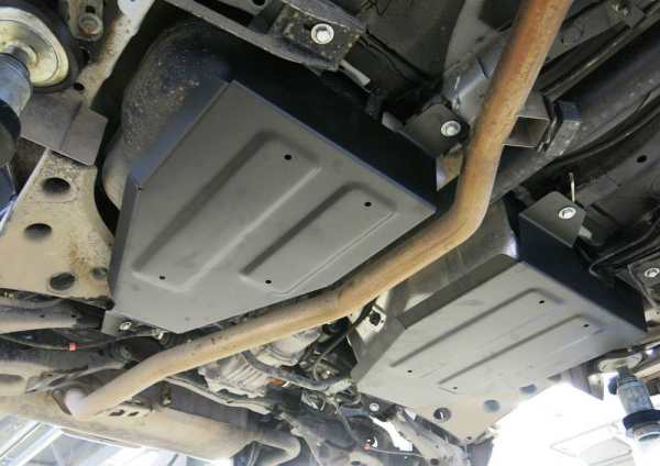 Фото Защита топливного бака Автоброня для Nissan Murano 2009-2016, 2016-