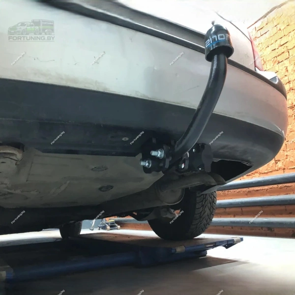 фото Фаркоп Bosal - Oris - Weso (Россия) для Volkswagen Golf IV (1997-2005) «хэтчбек/ универсал»